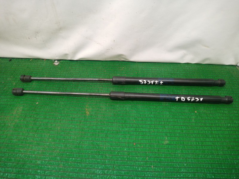 Recambio de amortiguador trasero para ford fiesta vi (cb1, ccn) 1.6 tdci referencia OEM IAM   