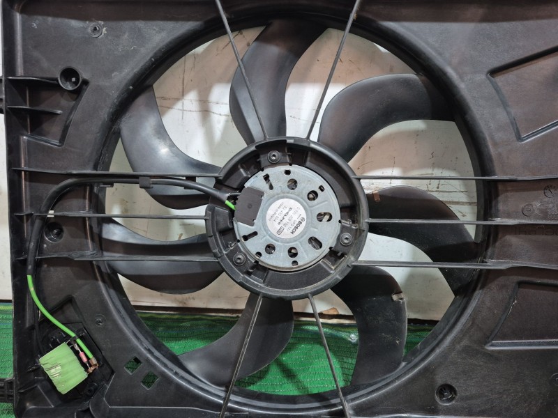 Recambio de electroventilador para opel astra j (p10) 1.7 cdti (68) referencia OEM IAM 0130308404 0130308404 52430295