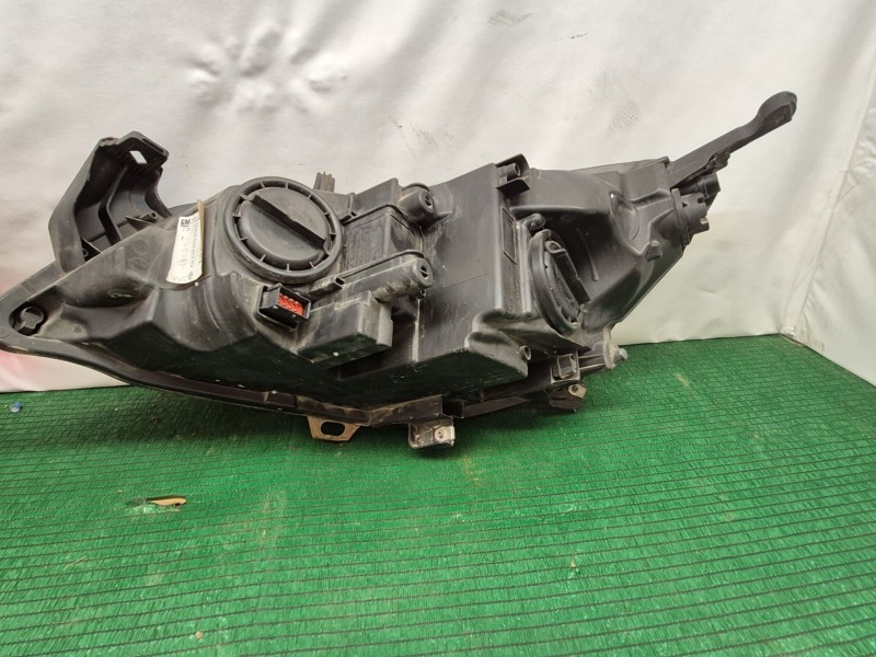 Recambio de faro derecho para opel astra j (p10) 1.7 cdti (68) referencia OEM IAM   