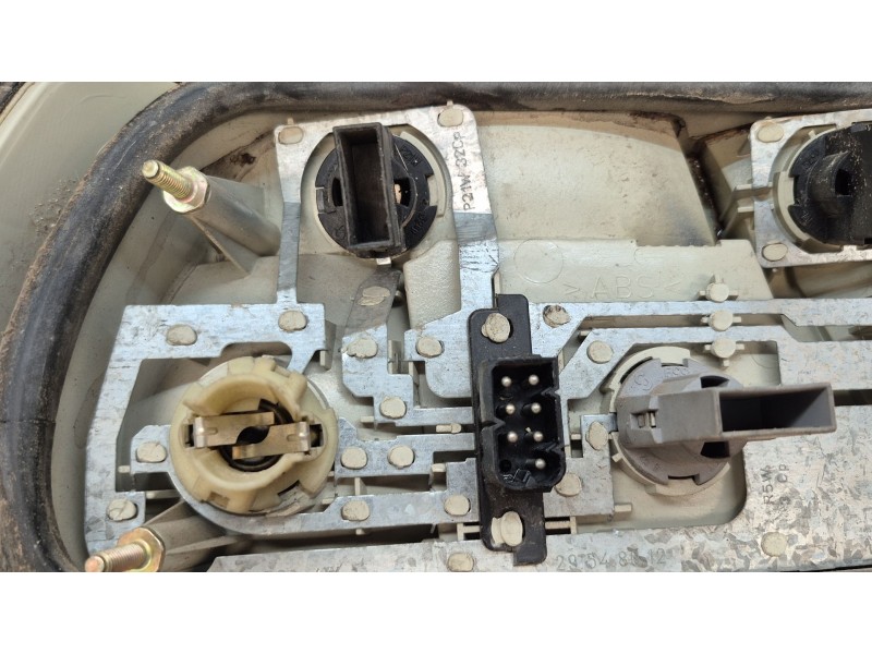 Recambio de piloto trasero derecho para bmw 3 coupé (e36) 318 is referencia OEM IAM   