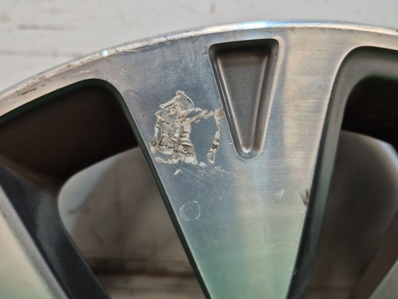 Recambio de juego llantas para kia cee´d (jd) 1.4 crdi 90 referencia OEM IAM   