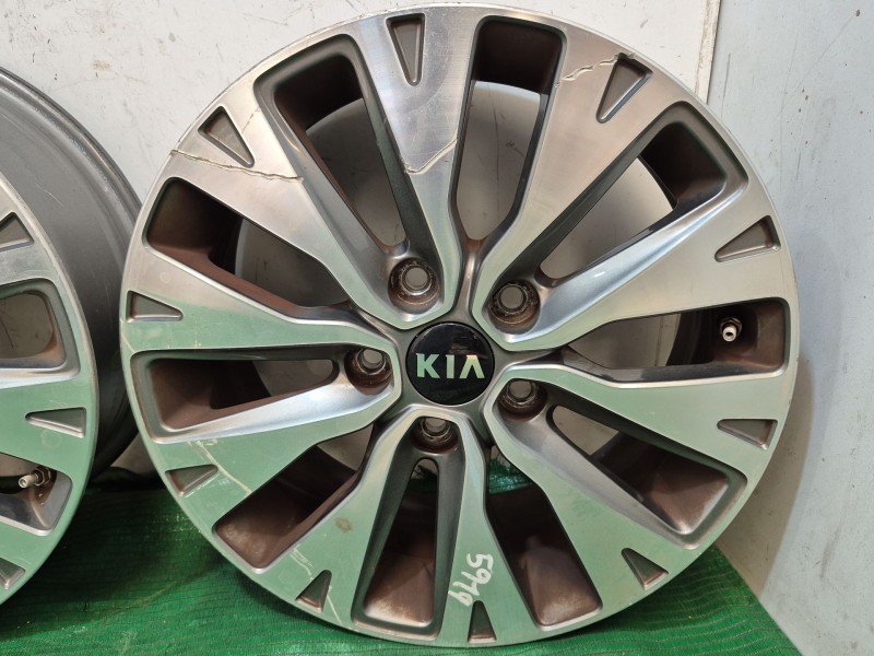 Recambio de juego llantas para kia cee´d (jd) 1.4 crdi 90 referencia OEM IAM   