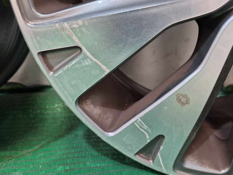 Recambio de juego llantas para kia cee´d (jd) 1.4 crdi 90 referencia OEM IAM   