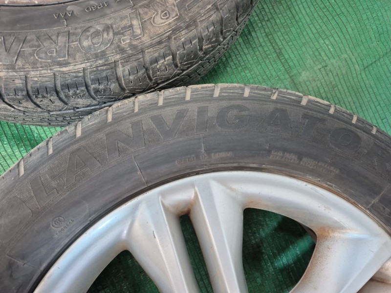 Recambio de juego llantas para nissan qashqai i (j10, nj10) 1.5 dci referencia OEM IAM   