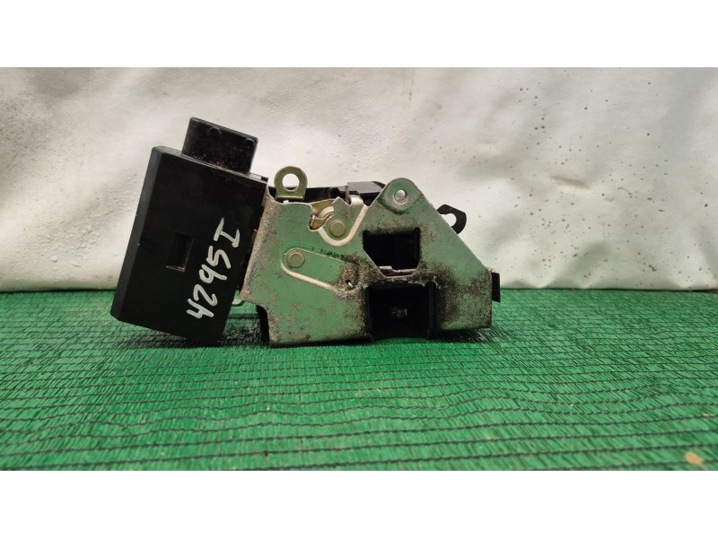 Recambio de cerradura maletero / porton para bmw 3 coupé (e36) 318 is referencia OEM IAM 8353012 8353012 8353012