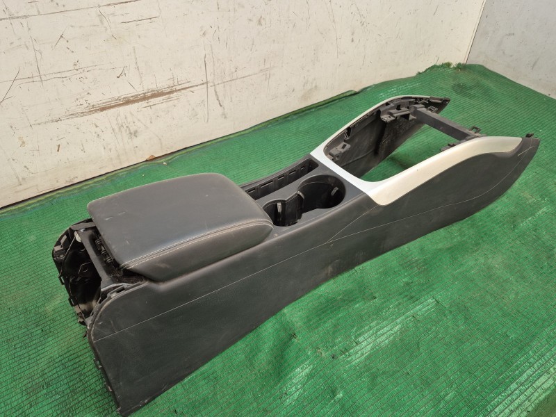 Recambio de consola central trasera para audi s5 cabriolet (8f7) referencia OEM IAM   