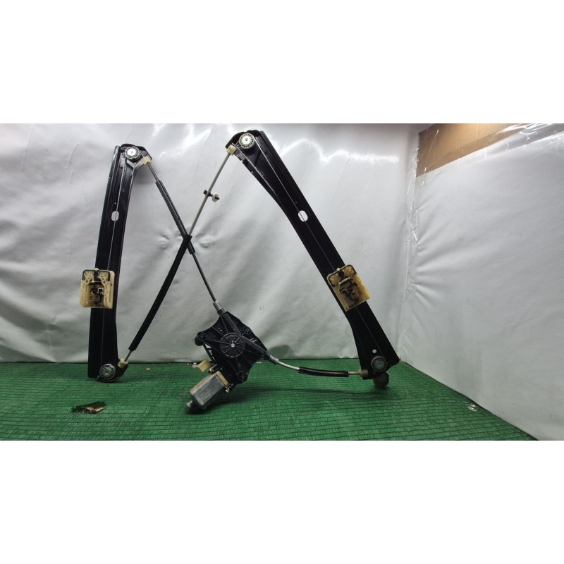 Recambio de elevalunas delantero derecho para volkswagen tiguan (ad1, ax1) 1.5 tsi referencia OEM IAM   