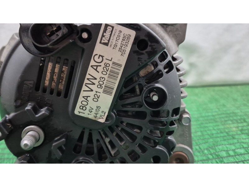 Recambio de alternador para volkswagen passat b6 (3c2) 2.0 tdi 16v referencia OEM IAM   