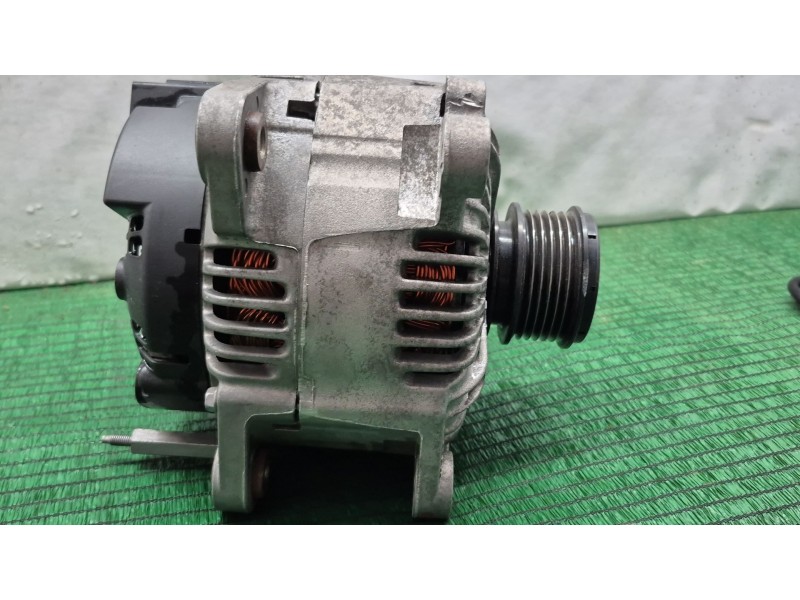 Recambio de alternador para volkswagen passat b6 (3c2) 2.0 tdi 16v referencia OEM IAM   