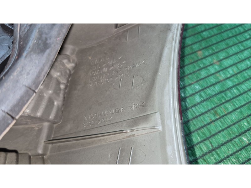 Recambio de piloto trasero izquierdo para toyota yaris (_p13_) 1.4 d (nlp130_) referencia OEM IAM   