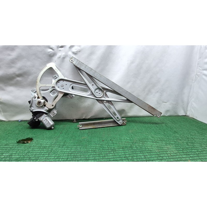 Recambio de elevalunas delantero derecho para toyota yaris (_p13_) 1.4 d (nlp130_) referencia OEM IAM 857100D100 857100D100 8571