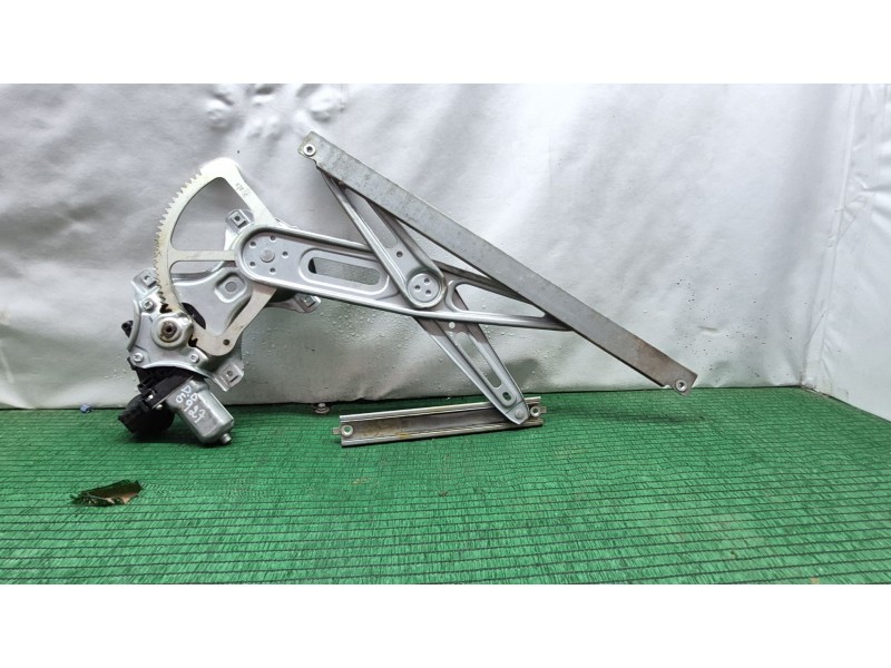 Recambio de elevalunas delantero derecho para toyota yaris (_p13_) 1.4 d (nlp130_) referencia OEM IAM 857100D100 857100D100 8571