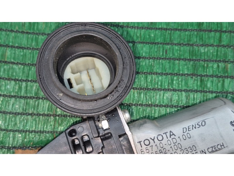 Recambio de elevalunas delantero derecho para toyota yaris (_p13_) 1.4 d (nlp130_) referencia OEM IAM 857100D100 857100D100 8571