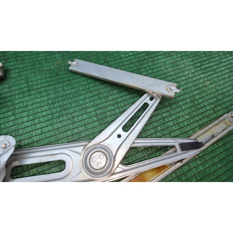 Recambio de elevalunas delantero derecho para toyota yaris (_p13_) 1.4 d (nlp130_) referencia OEM IAM 857100D100 857100D100 8571