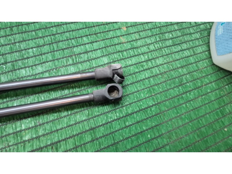 Recambio de cerradura puerta trasera derecha para toyota yaris (_p13_) 1.4 d (nlp130_) referencia OEM IAM   