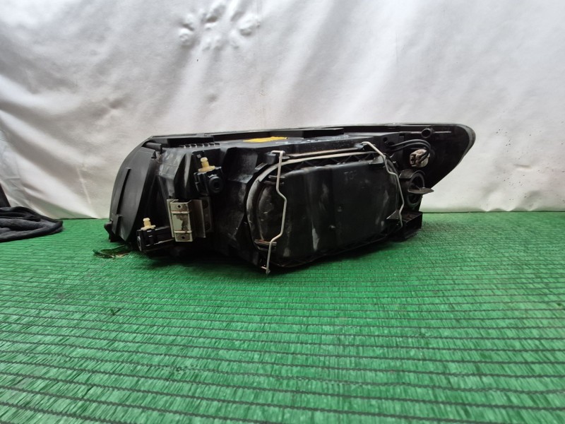 Recambio de piloto trasero derecho para toyota yaris (_p13_) 1.4 d (nlp130_) referencia OEM IAM 30698886 30698886 30698886