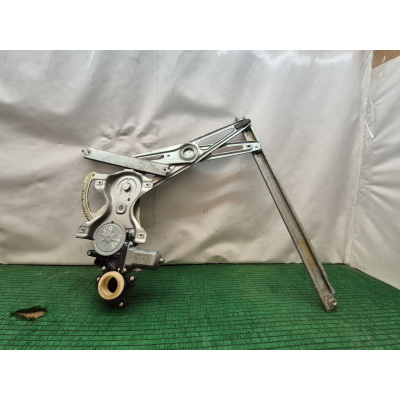 Recambio de elevalunas delantero izquierdo para toyota yaris (_p13_) 1.4 d (nlp130_) referencia OEM IAM   