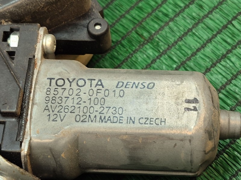 Recambio de elevalunas delantero izquierdo para toyota yaris (_p13_) 1.4 d (nlp130_) referencia OEM IAM   