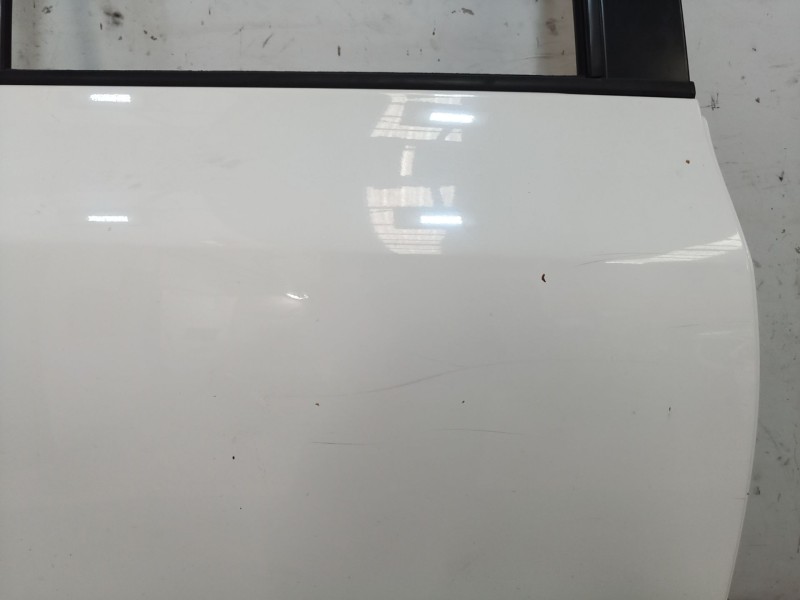 Recambio de puerta trasera derecha para toyota yaris (_p13_) 1.4 d (nlp130_) referencia OEM IAM   