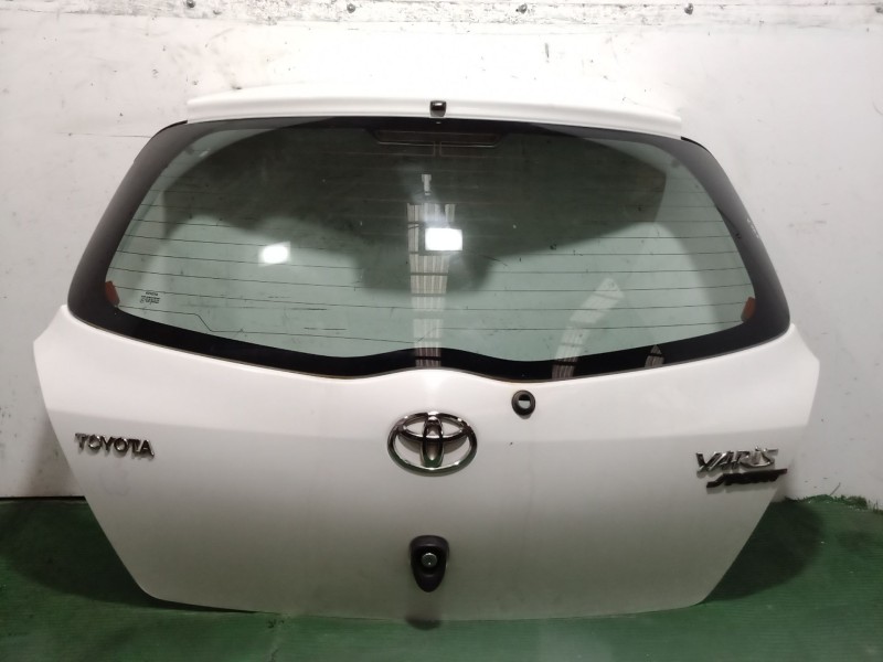 Recambio de porton trasero para toyota yaris (_p13_) 1.4 d (nlp130_) referencia OEM IAM   