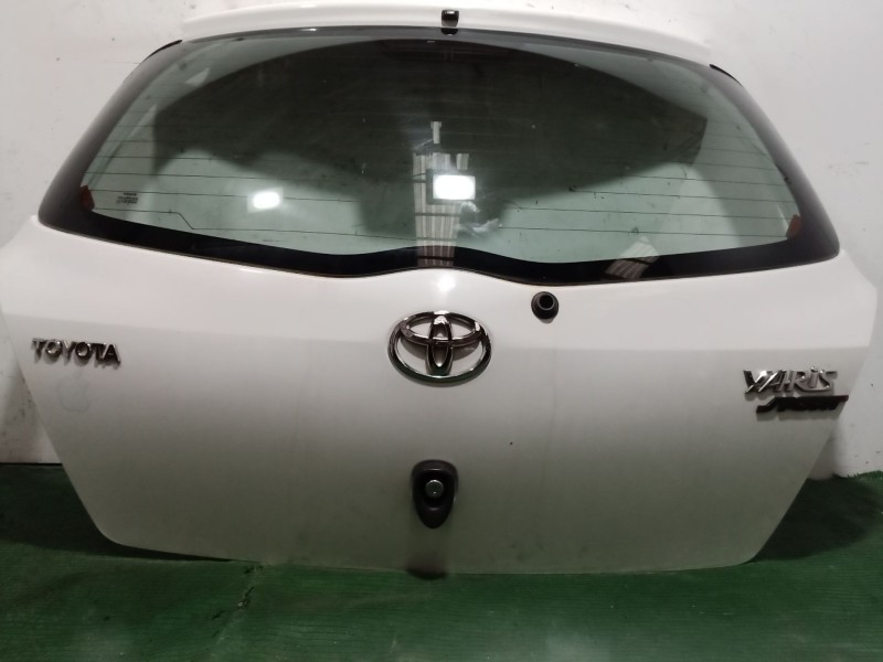 Recambio de porton trasero para toyota yaris (_p13_) 1.4 d (nlp130_) referencia OEM IAM   