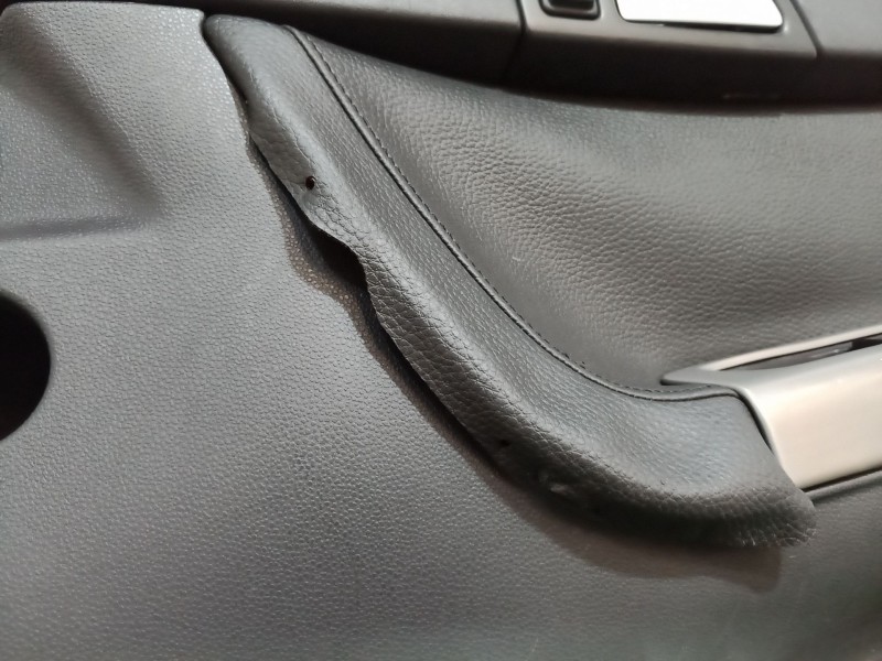 Recambio de guarnecido puerta delantera derecha para volvo v50 (545) 1.8 referencia OEM IAM 8679451RH 8679451RH 8679451RH