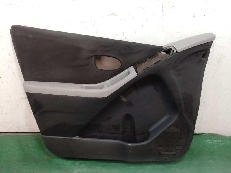 Recambio de guarnecido puerta delantera izquierda para toyota yaris (_p13_) 1.4 d (nlp130_) referencia OEM IAM   