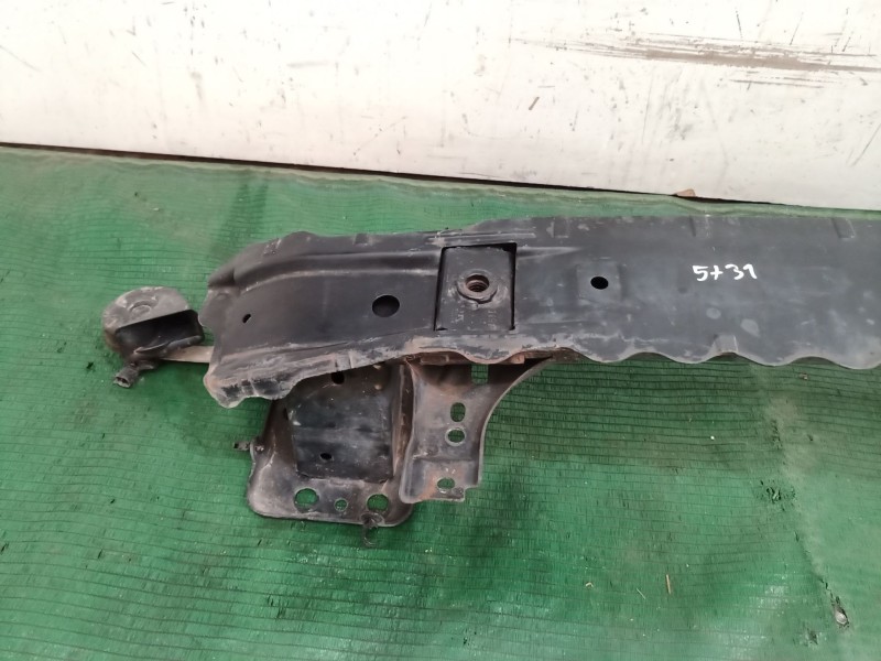 Recambio de refuerzo paragolpes delantero para ford fiesta vi (cb1, ccn) 1.6 tdci referencia OEM IAM   