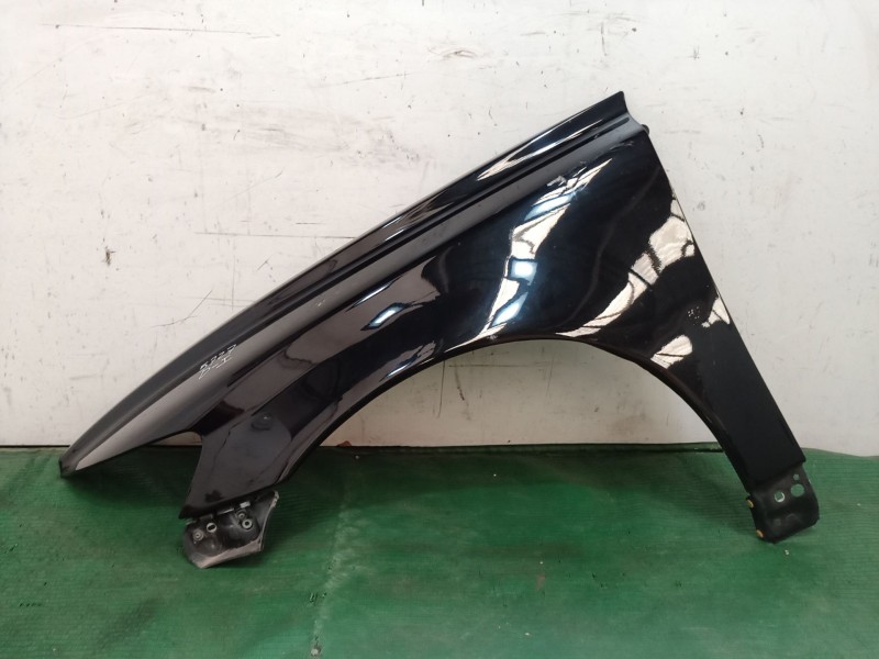 Recambio de aleta delantera izquierda para volvo v50 (545) 1.8 referencia OEM IAM   