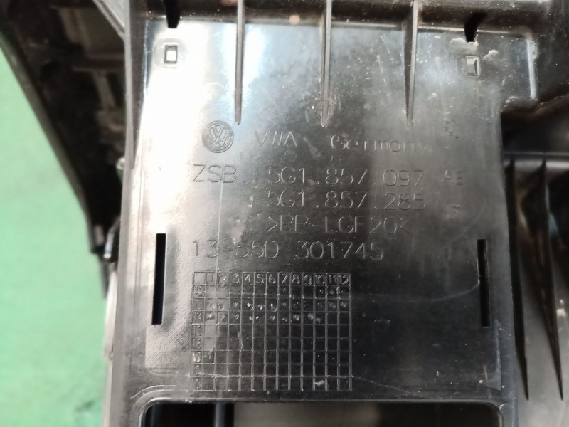 Recambio de guantera para volkswagen golf vii (5g1, bq1, be1, be2) 1.6 referencia OEM IAM   
