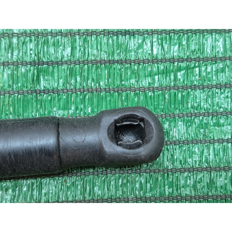 Recambio de amortiguadores capo para opel insignia sports tourer cosmo referencia OEM IAM   