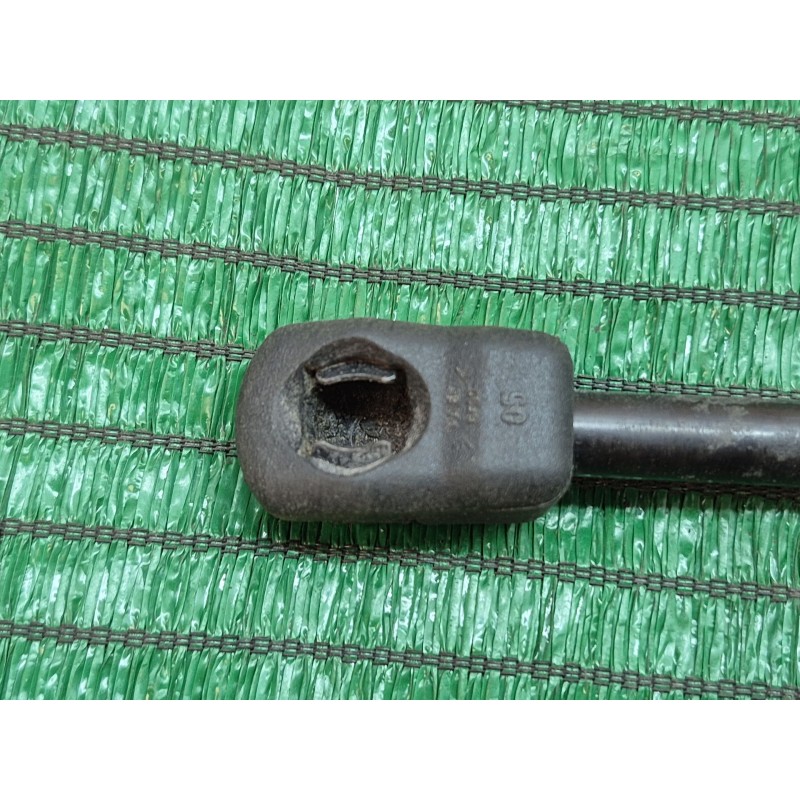 Recambio de amortiguadores capo para opel insignia sports tourer cosmo referencia OEM IAM   