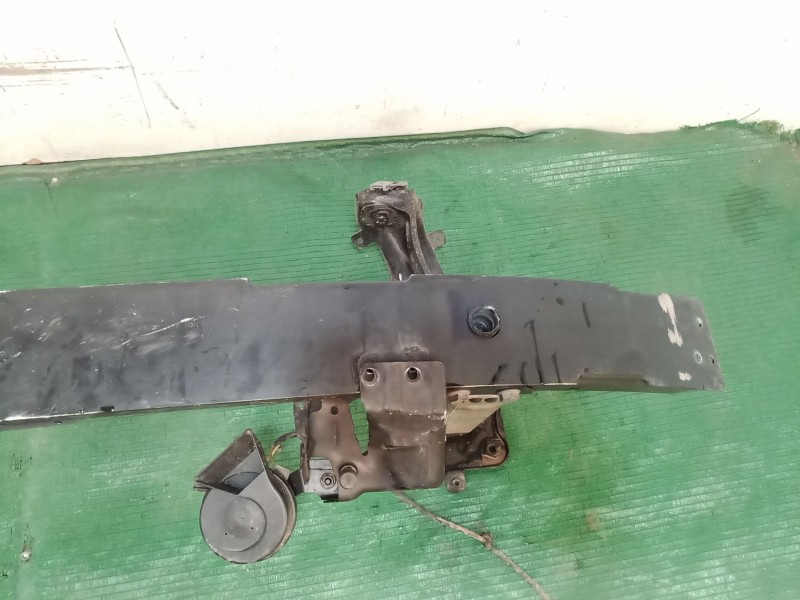 Recambio de refuerzo paragolpes delantero para mercedes-benz clase e (w211) e 220 cdi (211.006) referencia OEM IAM   