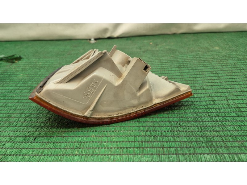 Recambio de faro derecho para bmw serie 3 compacto (e36) 316i referencia OEM IAM   