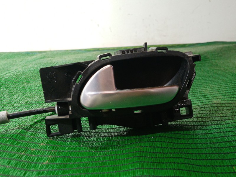 Recambio de cerradura puerta trasera izquierda para peugeot 208 active referencia OEM IAM   