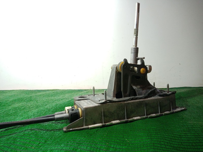 Recambio de palanca cambio para volkswagen passat b6 (3c2) 2.0 tdi 16v referencia OEM IAM 711061A 711061A 711061A