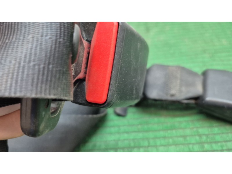 Recambio de cinturon seguridad trasero izquierdo para peugeot 208 active referencia OEM IAM   