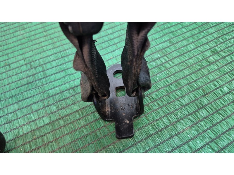 Recambio de cinturon seguridad trasero izquierdo para peugeot 208 active referencia OEM IAM   