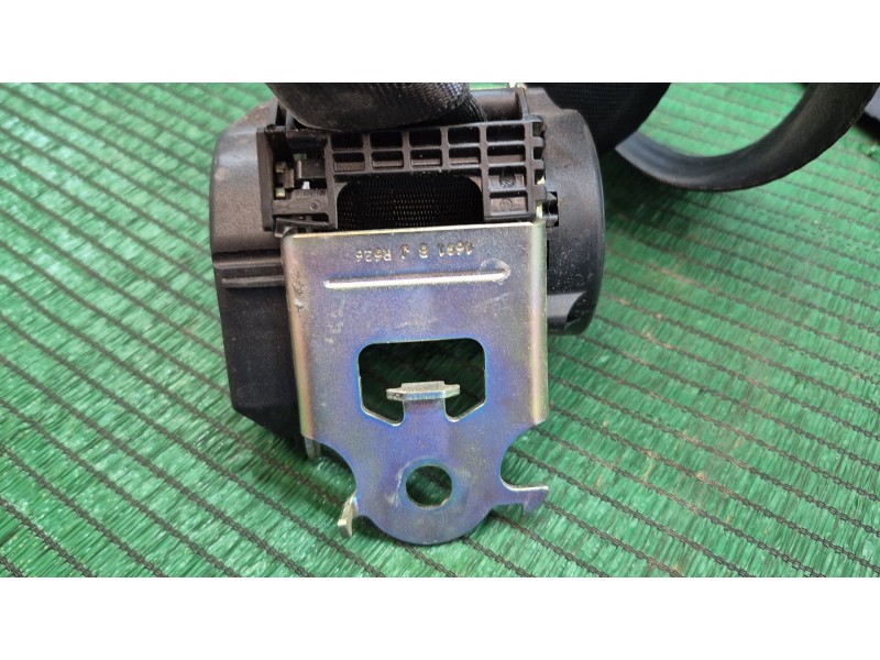 Recambio de cinturon seguridad trasero izquierdo para peugeot 208 active referencia OEM IAM 98063162XY 98063162XY 98063162XY