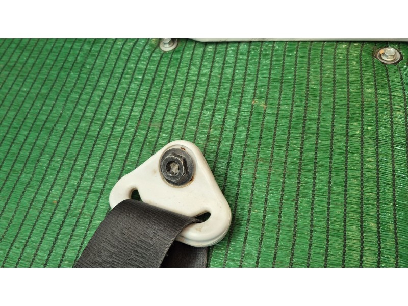 Recambio de cinturon seguridad delantero izquierdo para peugeot 208 active referencia OEM IAM   