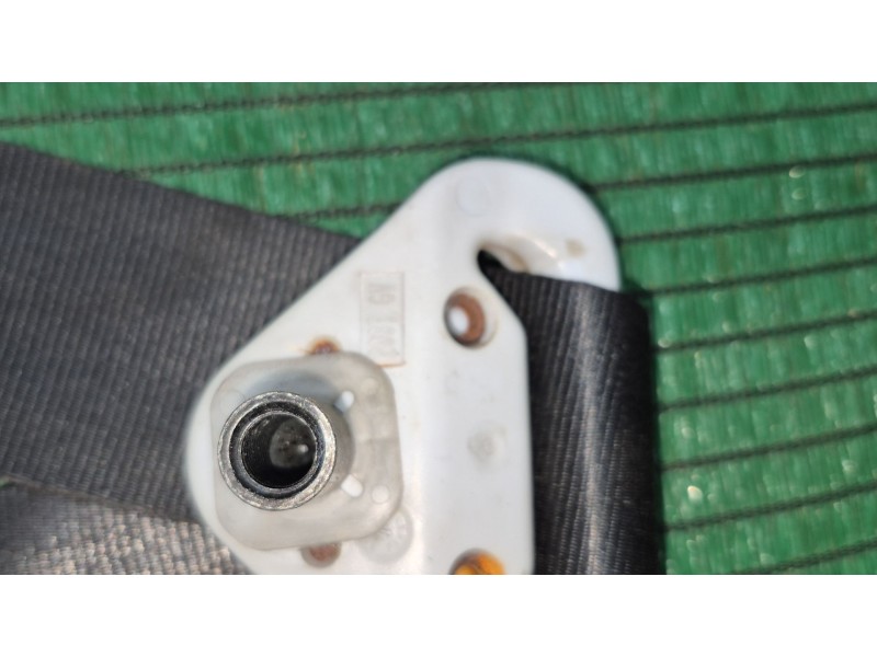 Recambio de cinturon seguridad delantero izquierdo para peugeot 208 active referencia OEM IAM   