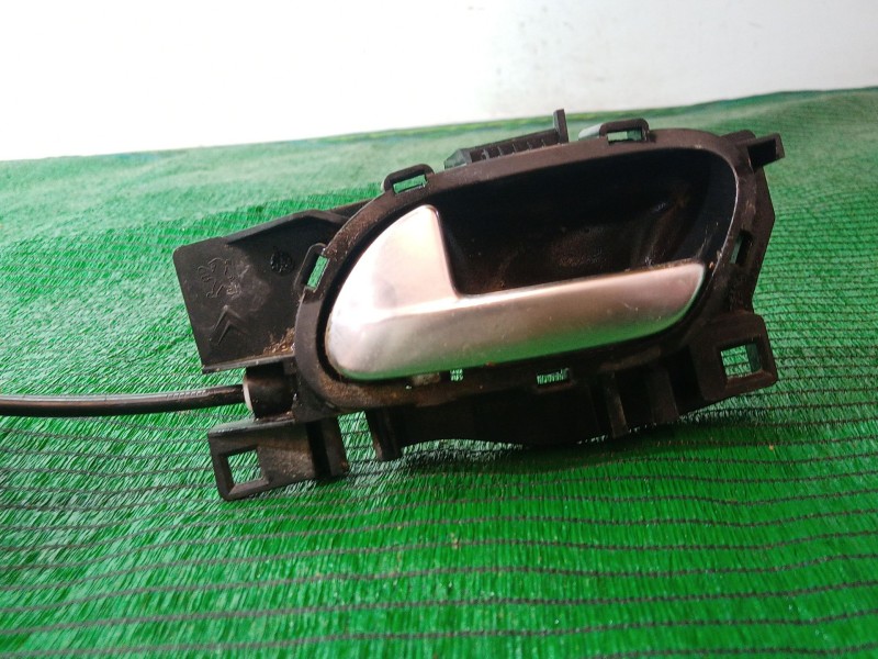 Recambio de cerradura puerta delantera izquierda para peugeot 208 active referencia OEM IAM   