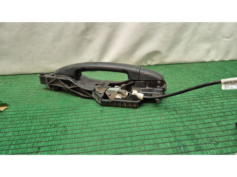 Recambio de cerradura puerta trasera derecha para peugeot 208 active referencia OEM IAM   