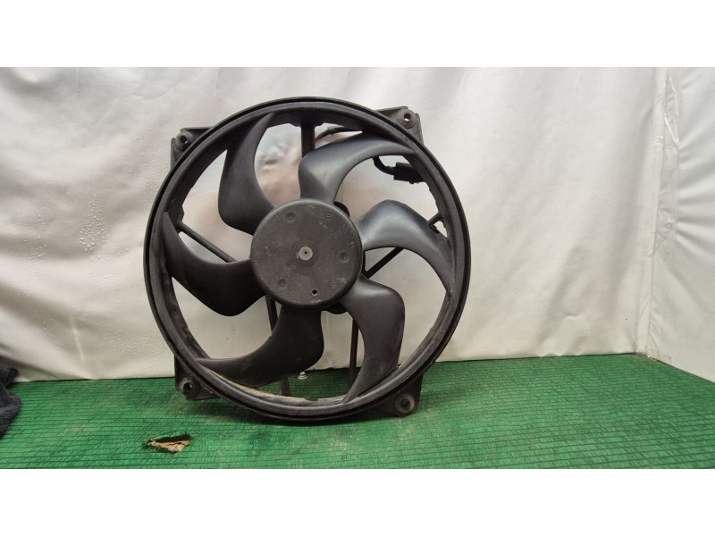 Recambio de electroventilador para peugeot 307 cc (s1) 1.6 referencia OEM IAM   
