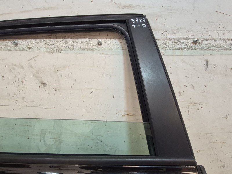Recambio de puerta trasera derecha para volvo v50 (545) 1.8 referencia OEM IAM   