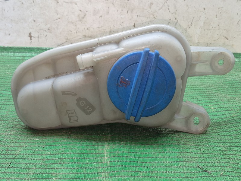 Recambio de deposito expansion para audi s5 cabriolet (8f7) referencia OEM IAM   