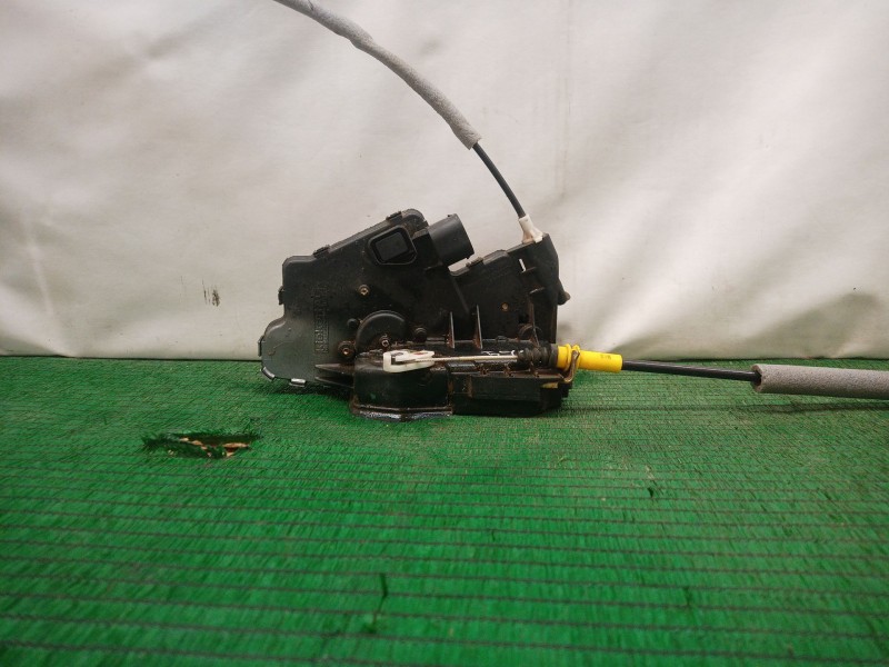 Recambio de cerradura puerta delantera derecha para bmw 3 (e46) 320 d referencia OEM IAM SIN REFERENCIA SIN REFERENCIA SIN REFER