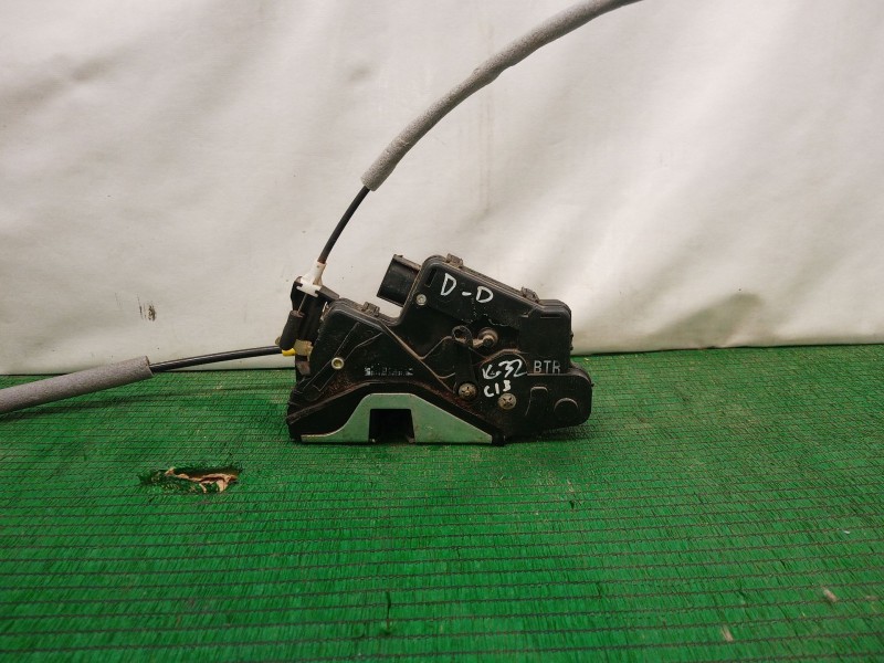 Recambio de cerradura puerta delantera derecha para bmw 3 (e46) 320 d referencia OEM IAM SIN REFERENCIA SIN REFERENCIA SIN REFER