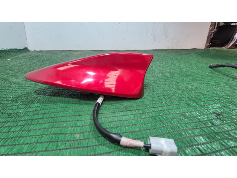 Recambio de antena para mazda cx-5 (ke, gh) 2.2 d (ke2fw) referencia OEM IAM GML866930 GML866930 GML866930