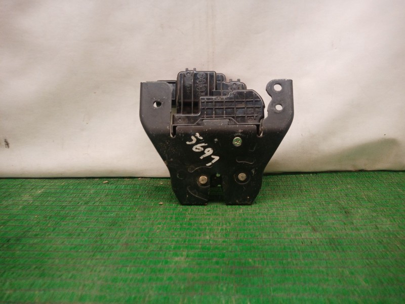 Recambio de cerradura maletero / porton para kia xceed (cd) 1.0 t-gdi referencia OEM IAM   